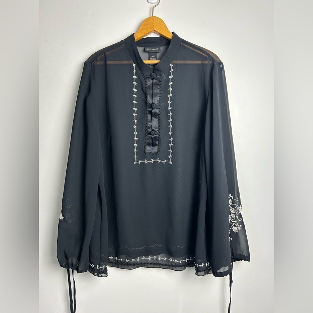 Lane Bryant Women top Blouse Size 18-20 Black Embroidery Sheer Long Sleeve